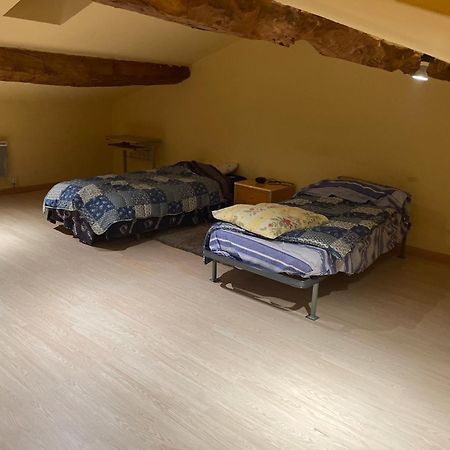 Chambre Simple Proche Aeroport Pusignan Екстериор снимка