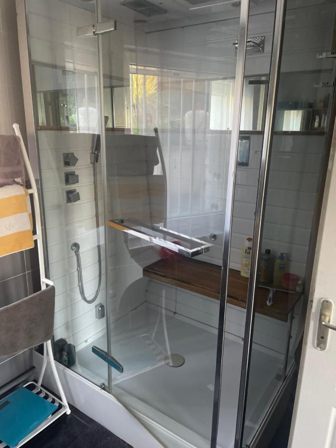 Chambre Simple Proche Aeroport Pusignan Екстериор снимка